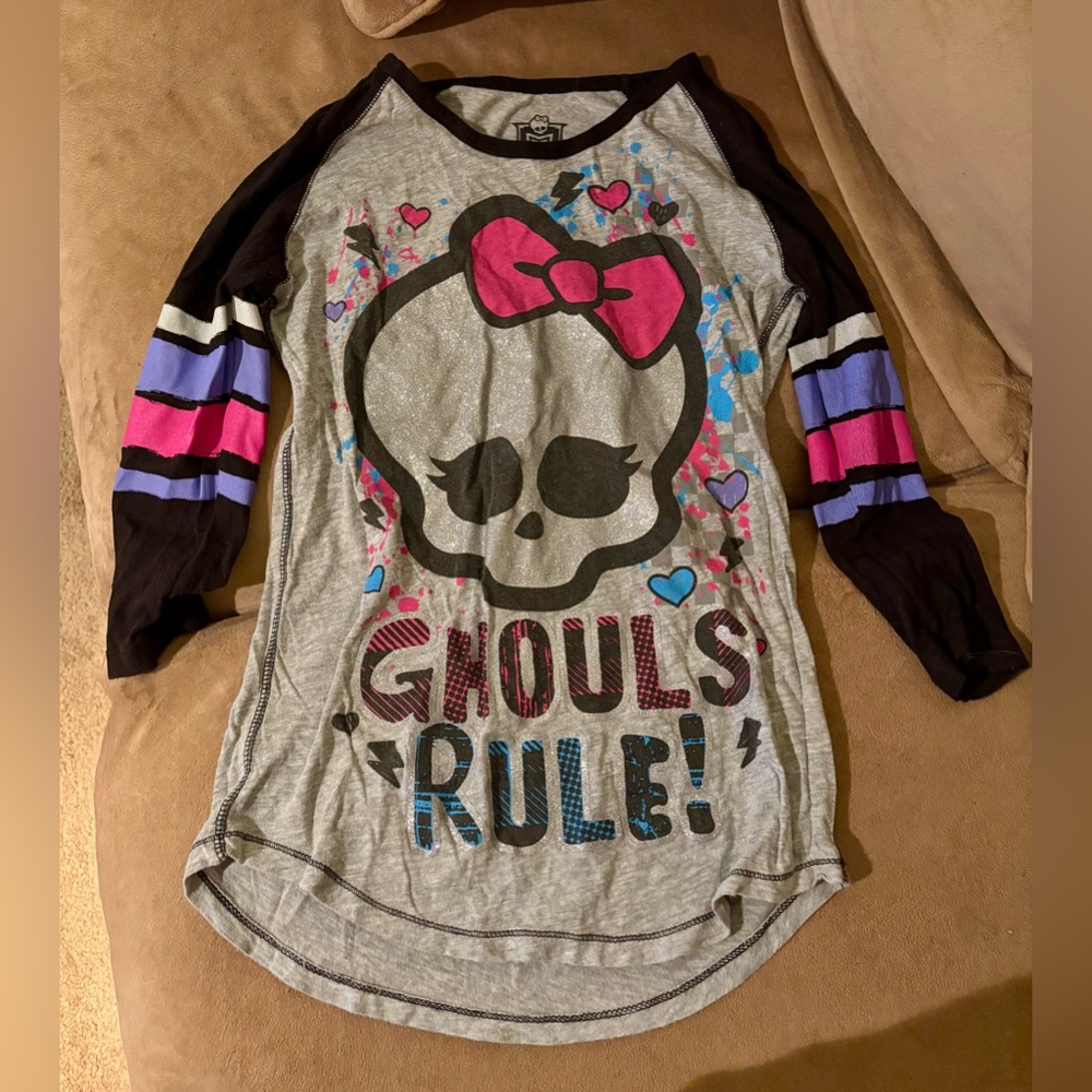 Vintage Monster High 3/4 sleeve shirt. Girls size L (10/12) Like new!